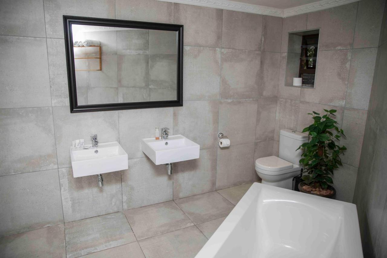 Palmwood Guesthouse Amanzimtoti Buitenkant foto