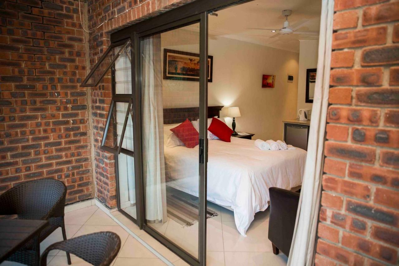 Palmwood Guesthouse Amanzimtoti Buitenkant foto